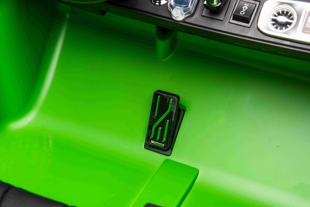 Electric Ride-on car Mercedes-Benz G63 AMG 4x4² Two-seater 24V, Green painted, MP4 Player with USB/A