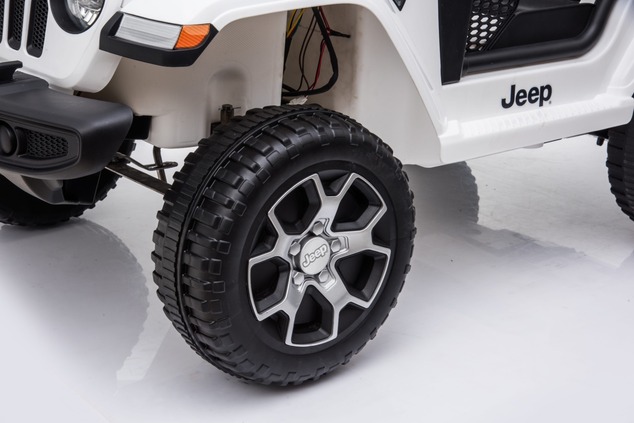 Electric Ride-On JEEP Wrangler, White, Double Leather Seat, Radio with Bluetooth and USB Input, 4x4 