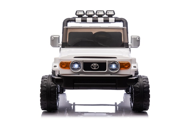 Electric Ride-on car Toyota FJ Cruiser XXL with 4x4 drive, licensed (Two-seater), white, Portable li