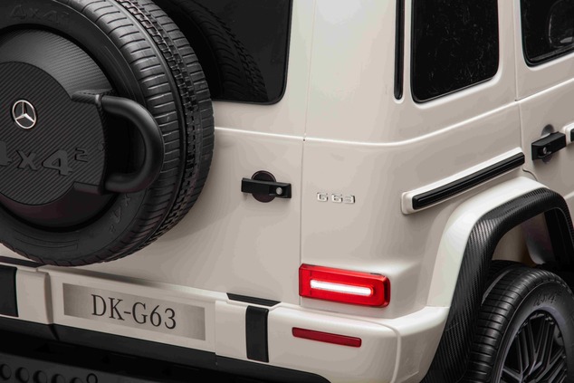 Electric Ride-on car Mercedes-Benz G63 AMG 4x4² Two-seater 12V, white, MP3 Player with USB/AUX input