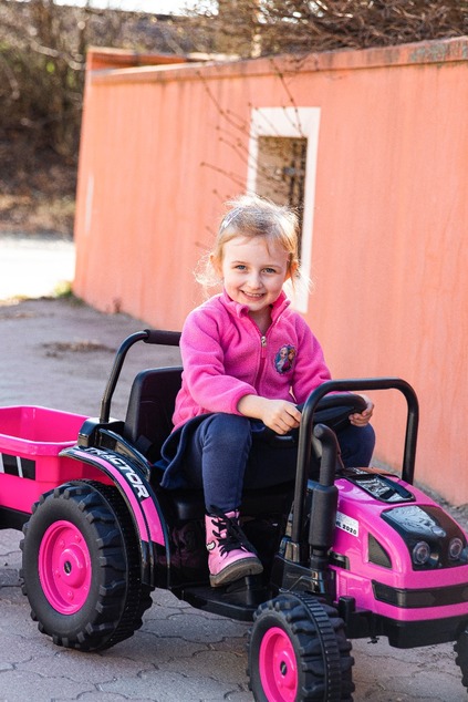 Electric Tractor POWER with trailer, pink, Rear wheel drive, 12V battery, Plastic wheels, wide seat,