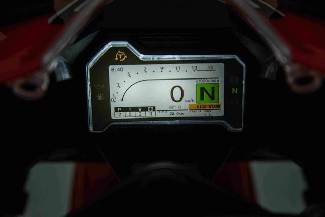 Electric Motorbike HONDA CBR 1000RR, Licensed, 12V battery, Leatherette seat, Plastic wheels, 30W En