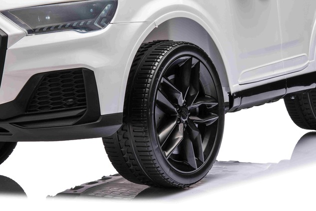 Auto elettrica per bambini Audi Q7 bianco, monoposto, sospensione indipendente, batteria 12V, teleco