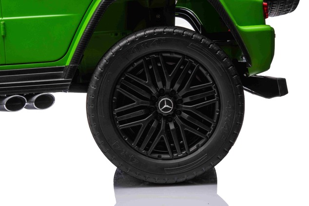 Electric Ride-on car Mercedes-Benz G63 AMG 4x4² Two-seater 24V, Black painted, MP4 Player with USB/A