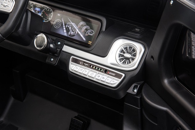 Electric Ride-on car Mercedes-Benz G63 AMG 4x4 Two-seater 24V, white, MP3 Player with USB/AUX and Bl