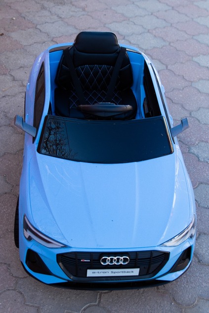 Electric ride-on car Audi E-tron Sportback 4x4 blue, Leatherette seat, 2.4 GHz remote control, Eva w