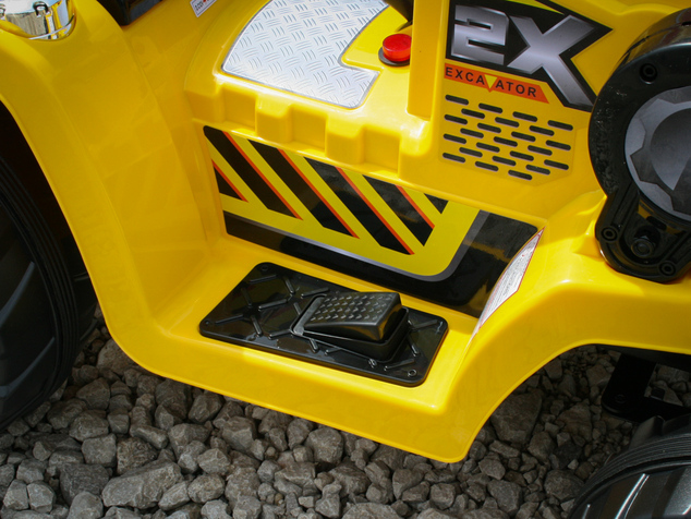 Electric Tractor MASTERS with ladle, yellow, Rear wheel drive, 12V battery,2 x 25W Engines, Front La