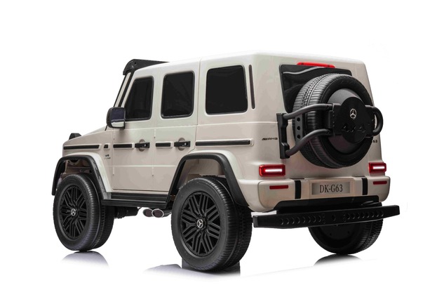 Electric Ride-on car Mercedes-Benz G63 AMG 4x4² Two-seater 12V, white, MP3 Player with USB/AUX input