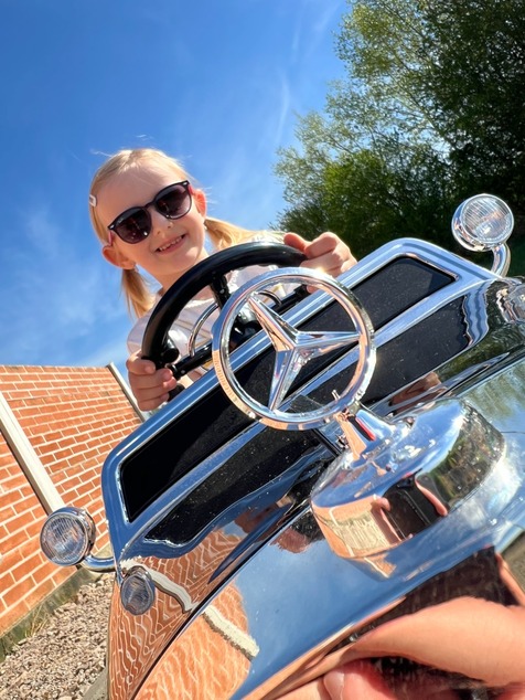 Electric Ride-On Toy Car Mercedes-Benz 540K, Black, Local parental control by Steering wheel, 2.4Ghz