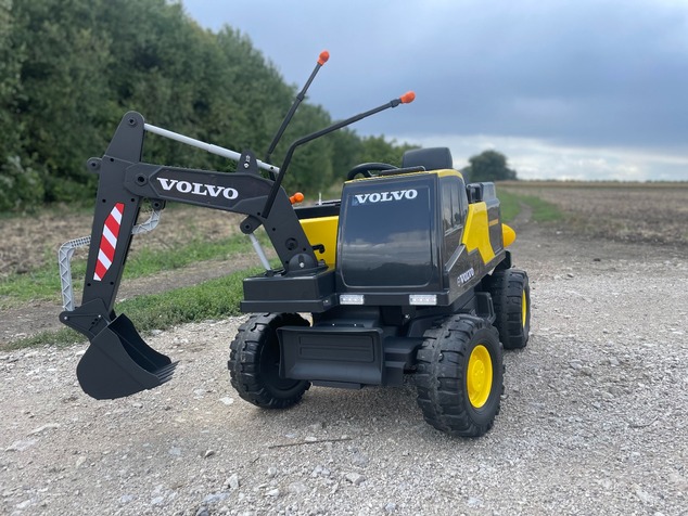 Electric ride-on car Volvo Excavator 12V with front digger ladle, Single seat, green, soft leatheret