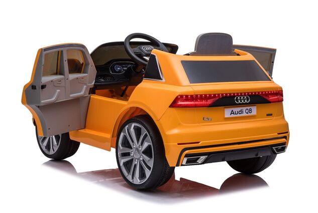 Audi Q8 elektromos kisautó gyerekeknek 12V | Eredeti licenc | Narancssárga | Bőr ülés | Nyitható ajtók | 2 × 25 W motor
