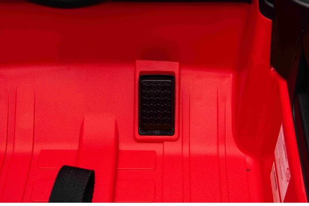 Electric ride-on car Toyota Landcruiser 12V, red, wide single seat, 2.4 GHz remote control, USB / AU