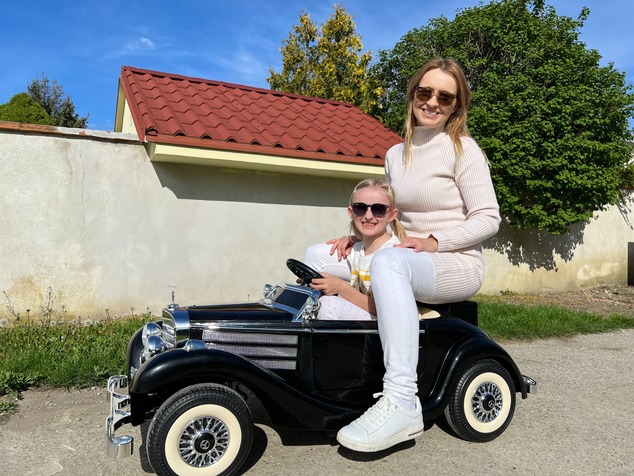 Electric Ride-On Toy Car Mercedes-Benz 540K, White, Local parental control by Steering wheel, 2.4Ghz