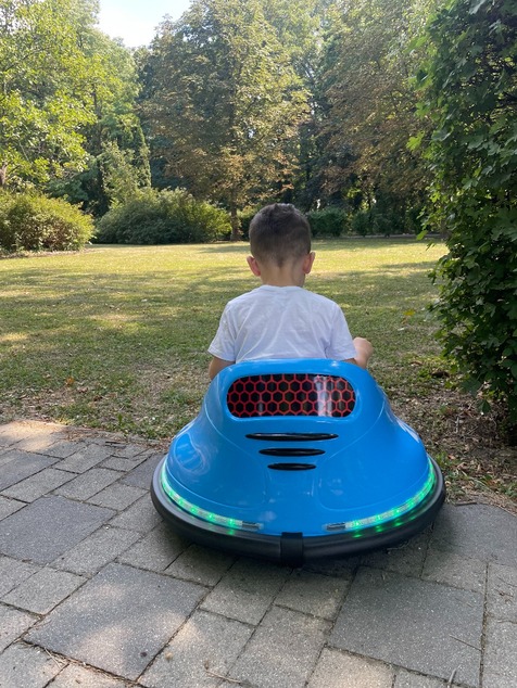 Electric Ride-on RIRIDRIVE 12V blue, suitable for indoor and outdoor use, 2.4 Ghz Remote control, LE