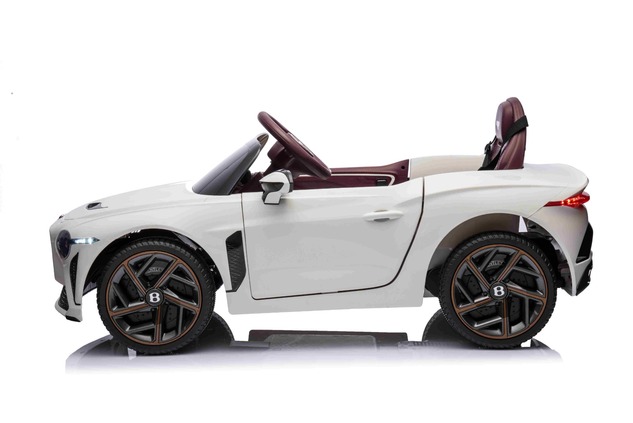 Electric Ride-on car Bentley Bacalar 12V, white, Doors opening upwards, 2.4 GHz remote control, LED 