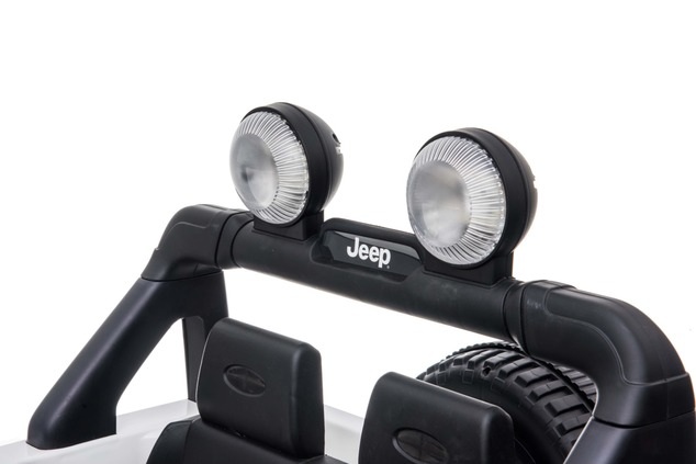 Electric Ride-On JEEP Wrangler, White, Double Leather Seat, Radio with Bluetooth and USB Input, 4x4 
