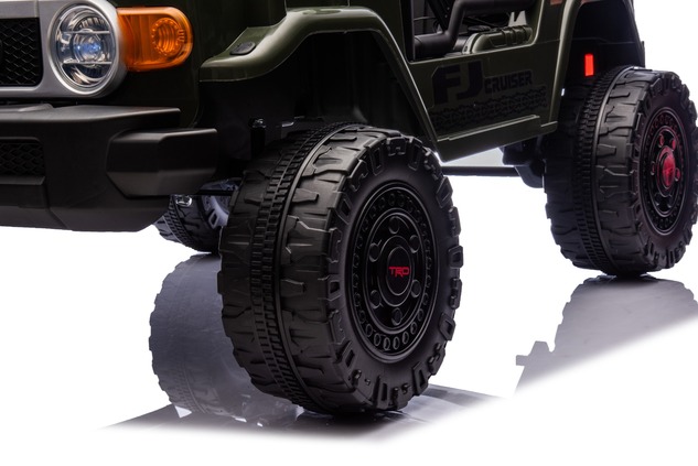 Electric Ride-on car Toyota FJ Cruiser XXL with 4x4 drive, licensed (Two-seater), green, Portable li