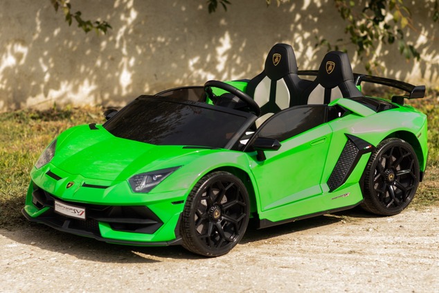 Electric Ride on Car Lamborghini Aventador 12V for two users, Green, Vertical opening doors, 2 x 12V