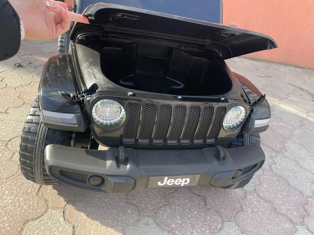 Electric Ride-On JEEP Wrangler, Black, Double Leather Seat, Radio with Bluetooth and USB Input, 4x4 