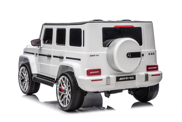 Electric Ride-on car Mercedes-Benz G63 AMG 4x4 Two-seater 24V, white, MP3 Player with USB/AUX and Bl