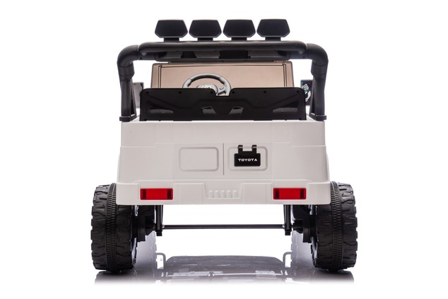 Electric Ride-on car Toyota FJ Cruiser XXL with 4x4 drive, licensed (Two-seater), white, Portable li
