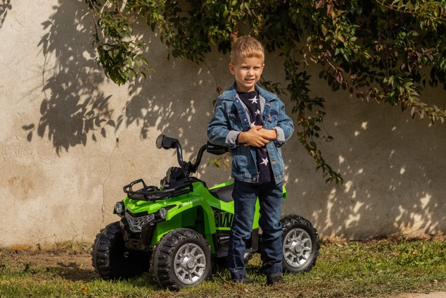 Electric QUAD SUPERPOWER 12V, green, Plastic wheels with rubber band, 2 x 45W Motor, plastic seat, s