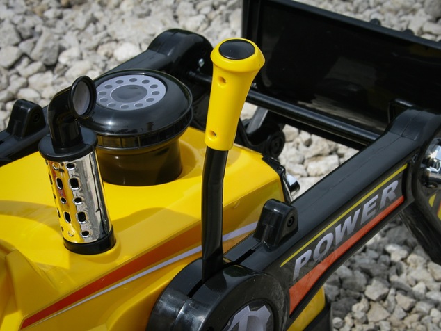 Electric Tractor MASTERS with ladle, yellow, Rear wheel drive, 12V battery,2 x 25W Engines, Front La