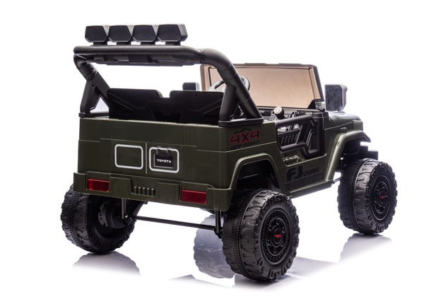 Electric Ride-on car Toyota FJ Cruiser XXL with 4x4 drive, licensed (Two-seater), green, Portable li