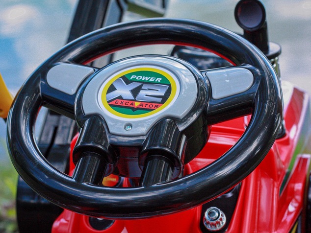 Electric Tractor MASTERS with ladle, red, Rear wheel drive, 12V battery,2 x 25W Engines, Front Ladle