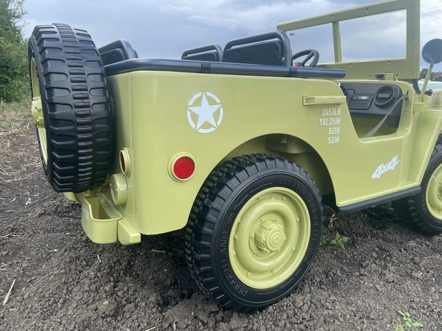 Electric ride-on USA ARMY-car, Green, 4X4,Three-seated, MP3 Player with USB / SD input, All wheel su