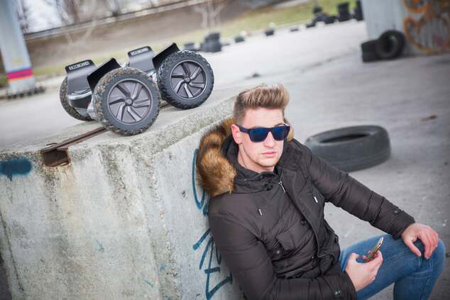 Hooboard - Premier hoverboard tout-terrain intelligent, gyropode, certifié UL, batterie LG