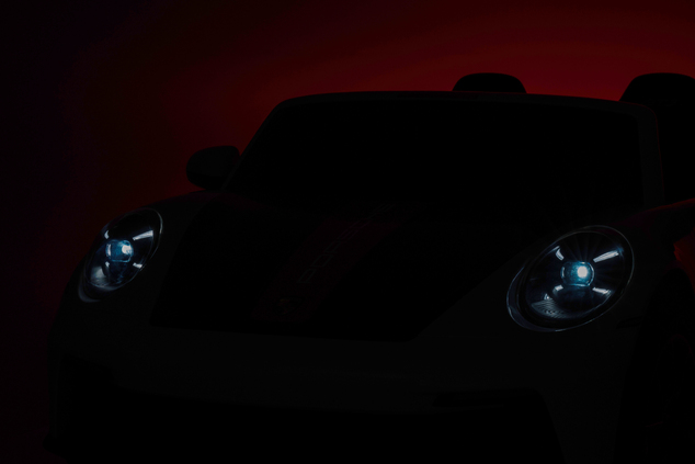 Porsche 911 GT3 RS macchina elettrica per bambini 24V 4x4 | con licenza | Beneo Motors | 2 posti | Batteria al litio | Sedili in similpelle ROSSI | Ruote EVA