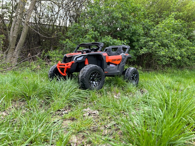 Electric Ride-on car Can-am Maverick One-seater with 4X4 drive, Green, Independent suspension, 2.4 G