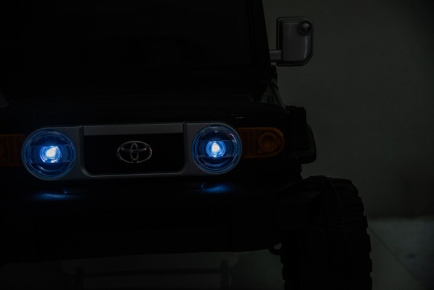 Electric Ride-on car Toyota FJ Cruiser XXL with 4x4 drive, licensed (Two-seater), black, Portable li