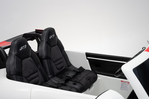 Porsche 911 GT3 RS macchina elettrica per bambini 24V 4x4 | con licenza | Beneo Motors | 2 posti | Batteria al litio | Sedili in similpelle ROSSI | Ruote EVA