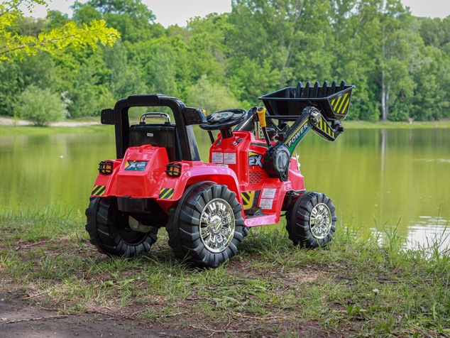 Electric Tractor MASTERS with ladle, red, Rear wheel drive, 12V battery,2 x 25W Engines, Front Ladle