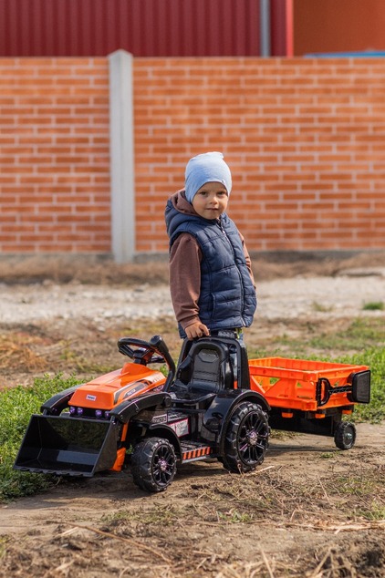 Tracteur électrique enfant FARMER avec godet et remorque, orange, traction arrière, batterie 6V, rou
