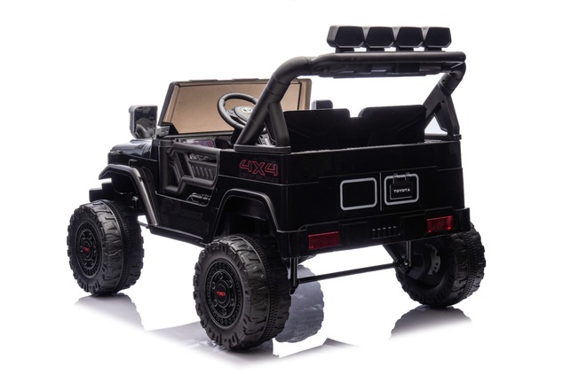 Electric Ride-on car Toyota FJ Cruiser XXL with 4x4 drive, licensed (Two-seater), black, Portable li