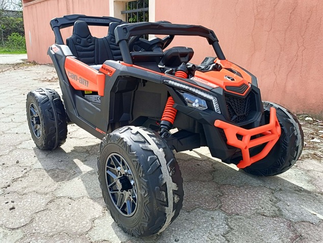 Electric Ride-on car Can-am Maverick One-seater with 4X4 drive, Orange, Independent suspension, 2.4