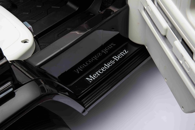 Electric Ride-on car Mercedes-Benz EQG 12V, black, LED underlighted body parts, Functional front and