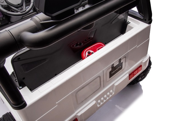 Electric Ride-on car Toyota FJ Cruiser XXL with 4x4 drive, licensed (Two-seater), white, Portable li