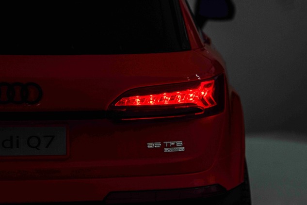 Audi Q7 Kinder Elektroauto Rot, Einsitzer, Unabhängige Federung, 12-V-Batterie, Fernbedienung