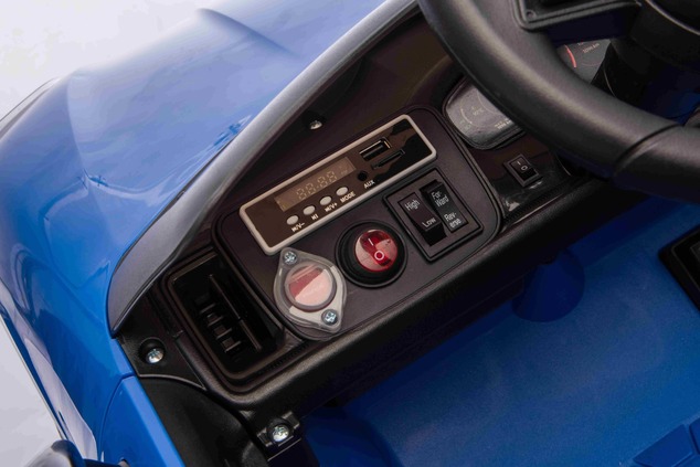 Auto elettrica per bambini Porsche Cayenne 12V con trazione posteriore - con licenza (1 posto), blu,