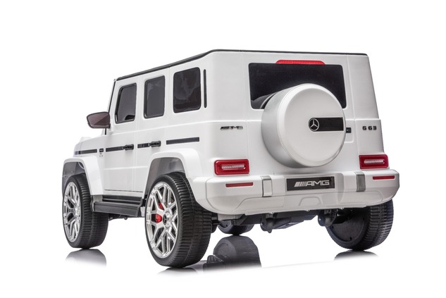Electric Ride-on car Mercedes-Benz G63 AMG 4x4 Two-seater 24V, white, MP3 Player with USB/AUX and Bl