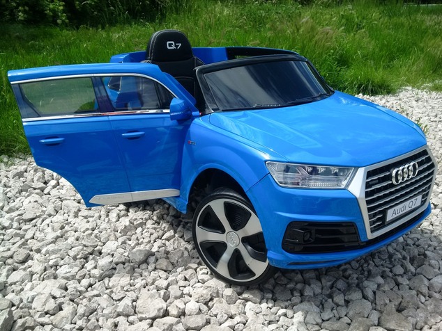 Auto elettrica per bambini Audi Q7 Quattro, Rosso, con licenza ufficiale, a batteria, porte apribili