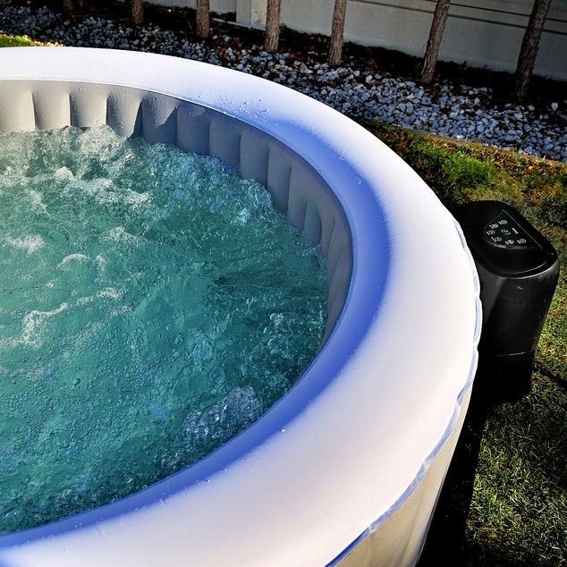 BeneoSpa NEW Portable Inflatable Bubble Spa, Hot Tube, Jacuzzi, Grey