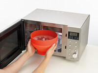 Richard Bergendi PoPuP Microwave Popcorn Popper with Convenient Handles, Silicone Popcorn Maker, Col